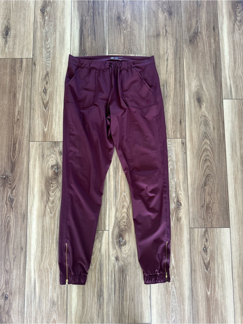 Albion womens Maroon jetsetter Jogger Pants Zipper Cuff Detail size small